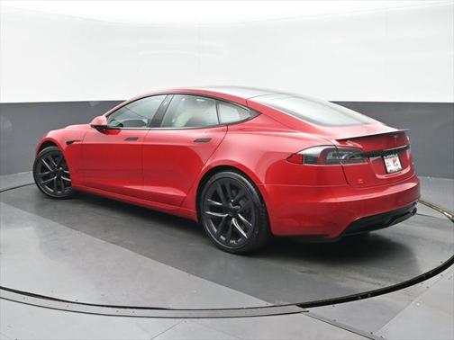 2021 Tesla Model S Plaid