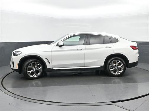2022 BMW X4 xDrive30i