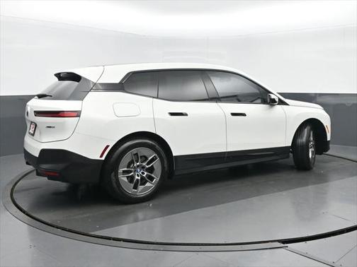 2023 BMW iX xDrive50