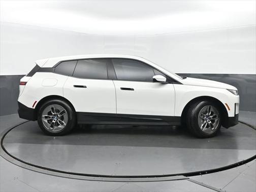 2023 BMW iX xDrive50