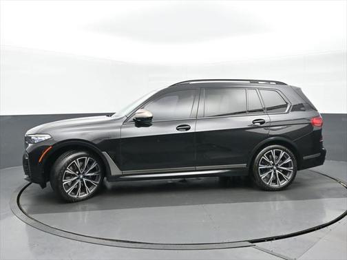 2021 BMW X7 M50i