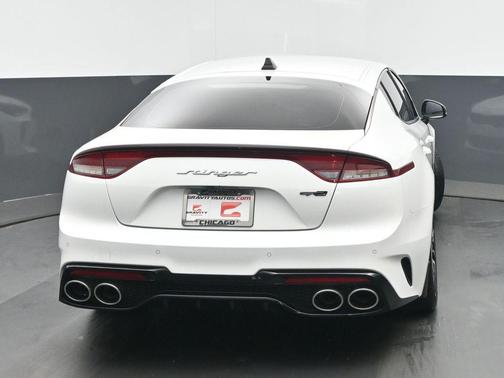 Snow White Pearl 2022 Kia Stinger GT-Line