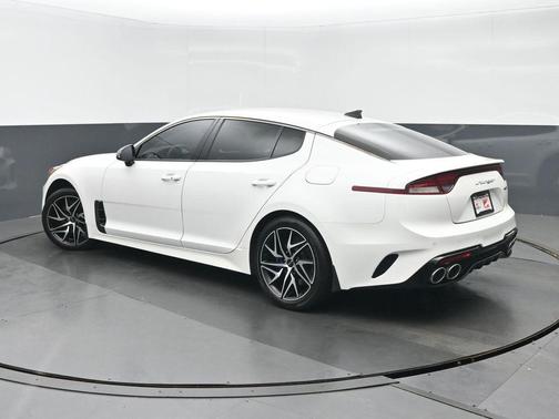 Snow White Pearl 2022 Kia Stinger GT-Line