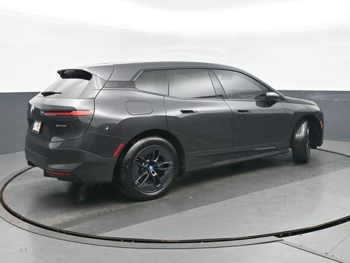 Dark Graphite Metallic 2024 BMW iX xDrive50