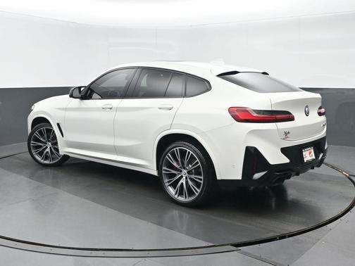 2023 BMW X4 M40i
