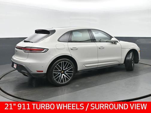 Chalk 2022 Porsche Macan Macan