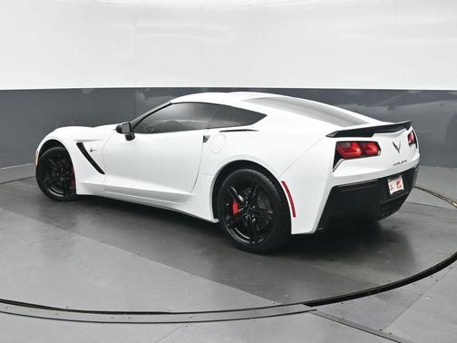 Arctic White 2017 Chevrolet Corvette Stingray