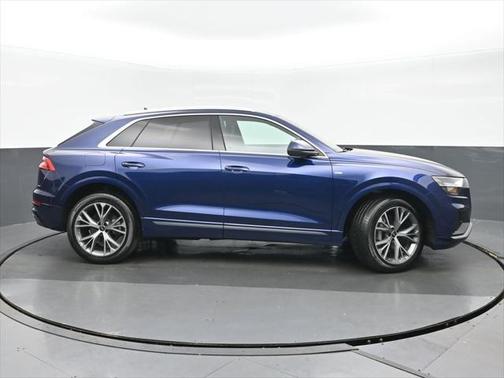2023 Audi Q8 55 Premium Plus