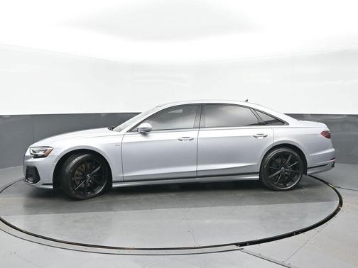 2022 Audi A8 L 55 TFSI quattro Tiptronic