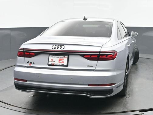 2022 Audi A8 L 55 TFSI quattro Tiptronic