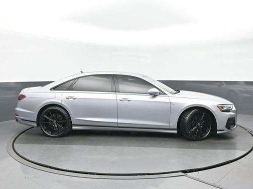 2022 Audi A8 L 55 TFSI quattro Tiptronic