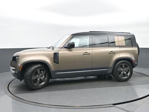 2020 Land Rover Defender 110 SE