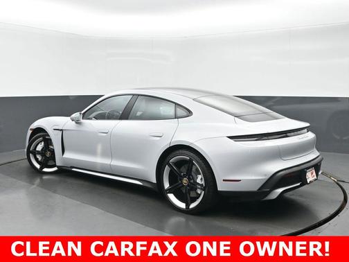 2022 Porsche Taycan Turbo