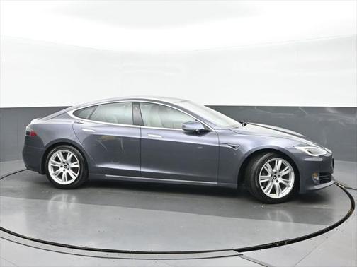2020 Tesla Model S Long Range