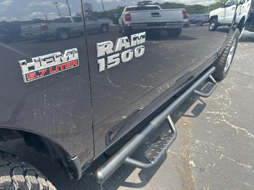 2016 RAM 1500 SLT