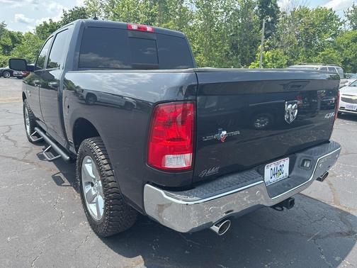 2016 RAM 1500 SLT