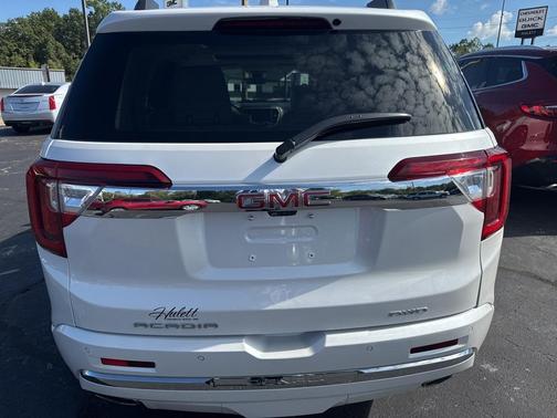 2022 GMC Acadia Denali