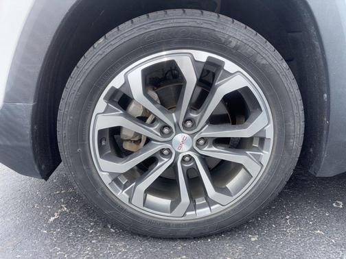 Summit White 2019 GMC Terrain SLT