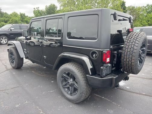 Black Clearcoat 2017 Jeep Wrangler Unlimited Sahara