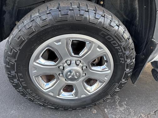 2016 RAM 2500 Laramie