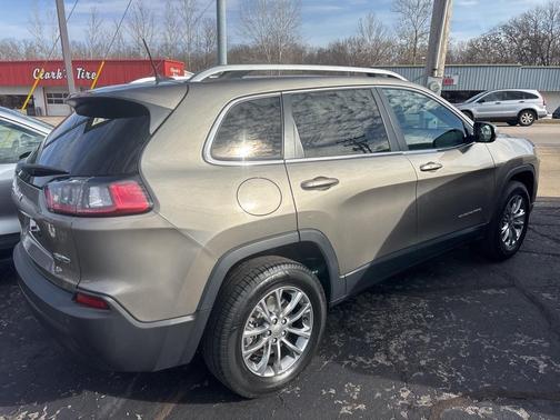 2021 Jeep Cherokee Latitude Plus