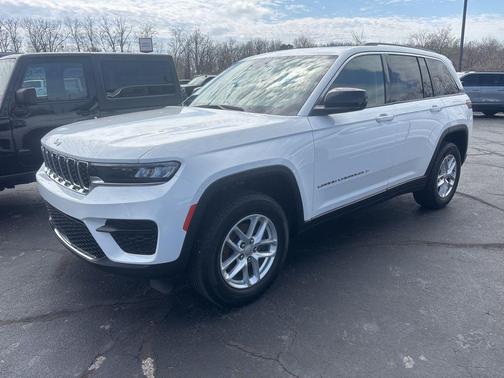 2023 Jeep Grand Cherokee Laredo