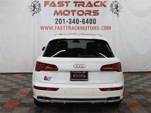 2018 Audi SQ5 3.0T Prestige