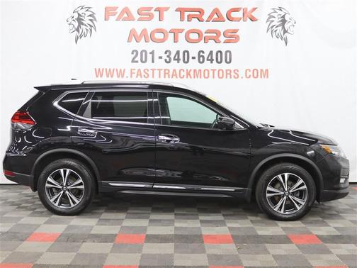 2017 Nissan Rogue SV