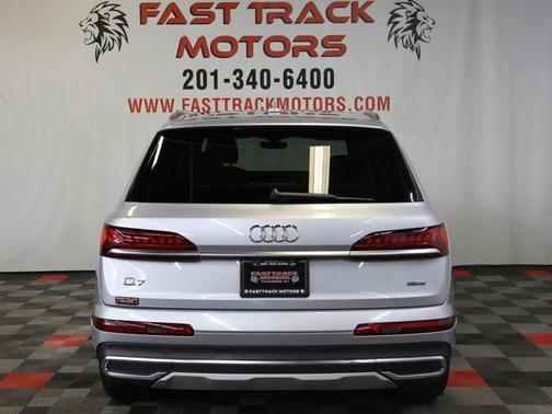 2021 Audi Q7 45 Premium