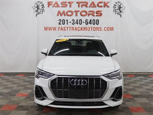 2023 Audi Q3 Premium 45 TFSI S line quattro Tiptronic