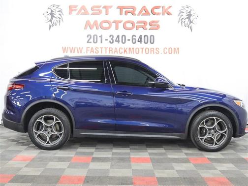 2018 Alfa Romeo Stelvio Sport