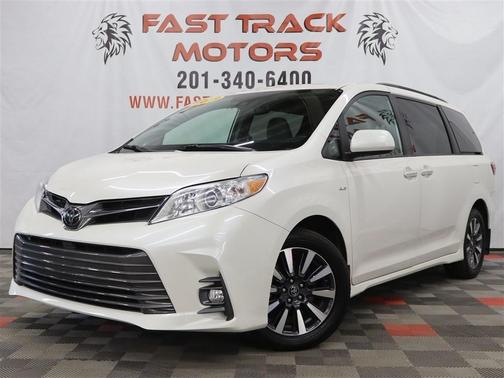 2019 Toyota Sienna XLE Premium