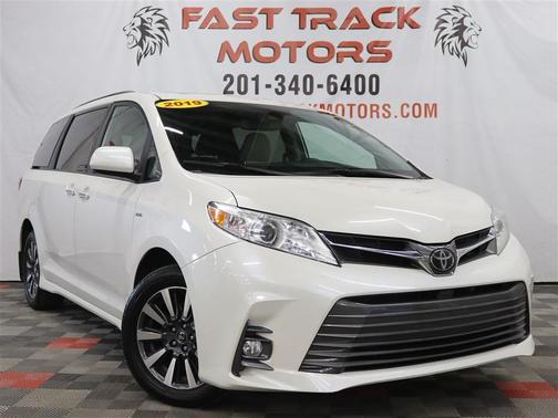 2019 Toyota Sienna XLE Premium