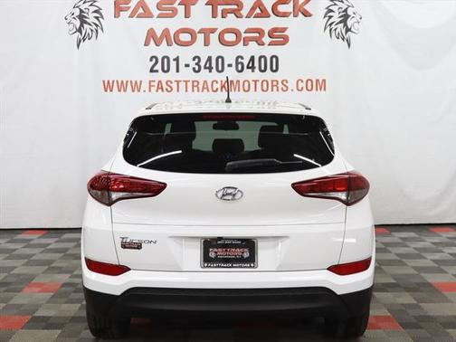 2018 Hyundai TUCSON SE