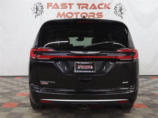 2022 Chrysler Pacifica L
