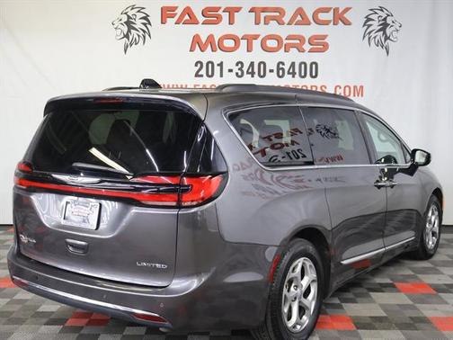 2023 Chrysler Pacifica Limited