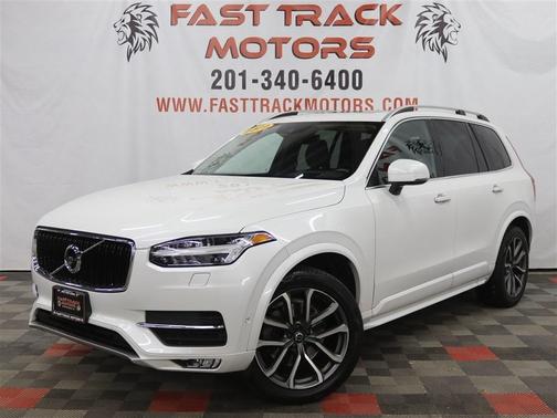 2019 Volvo XC90 T6 Momentum