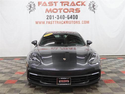 2019 Porsche Panamera 4