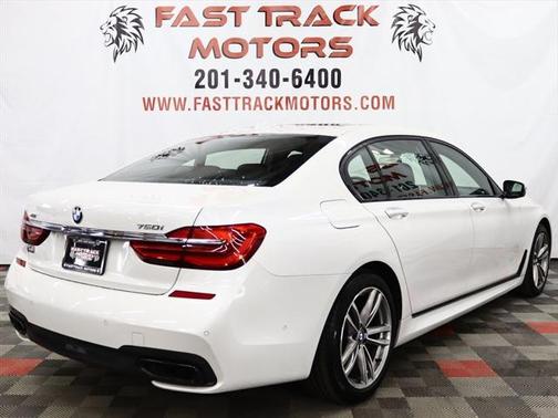2016 BMW 750 i xDrive