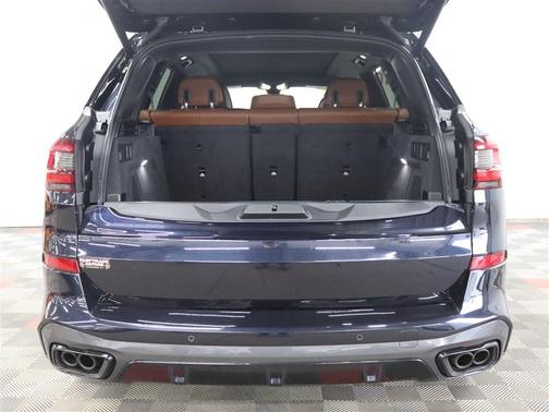 2021 BMW X5 M50i