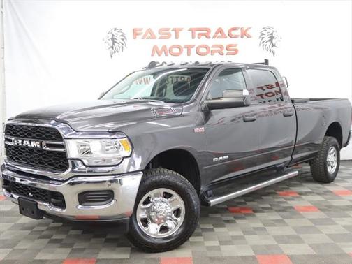 2019 RAM 2500 Tradesman Crew Cab 4x4 8' Box