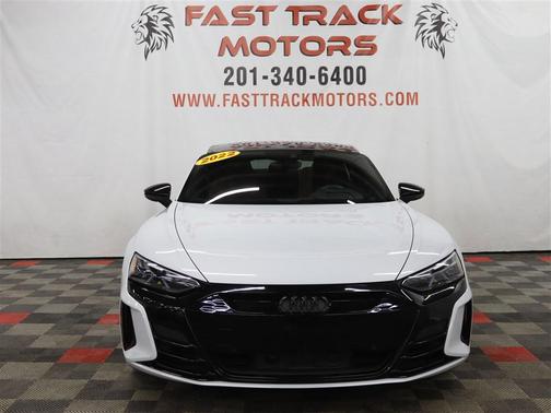 2022 Audi e-tron GT Prestige