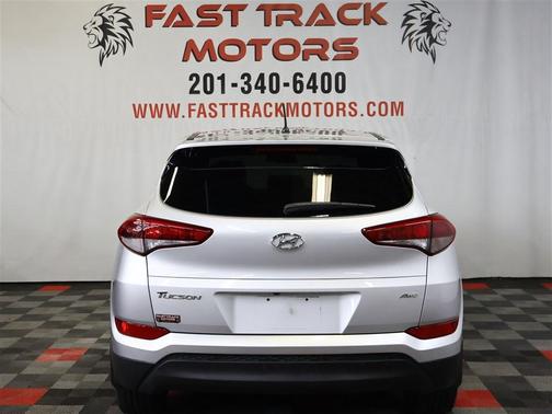 2018 Hyundai TUCSON SE