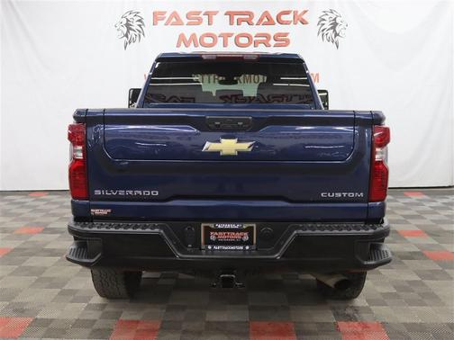 2022 Chevrolet Silverado 2500 Custom