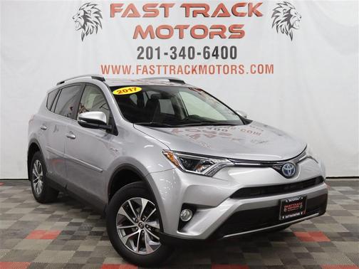 2017 Toyota RAV4 Hybrid XLE