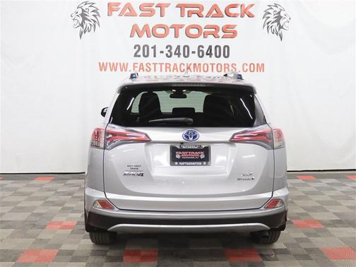 2017 Toyota RAV4 Hybrid XLE