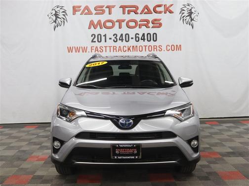 2017 Toyota RAV4 Hybrid XLE