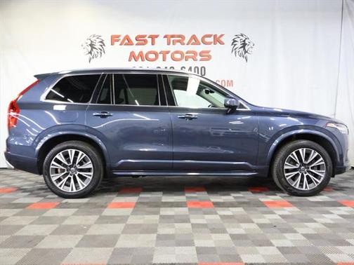 2020 Volvo XC90 T5 Momentum