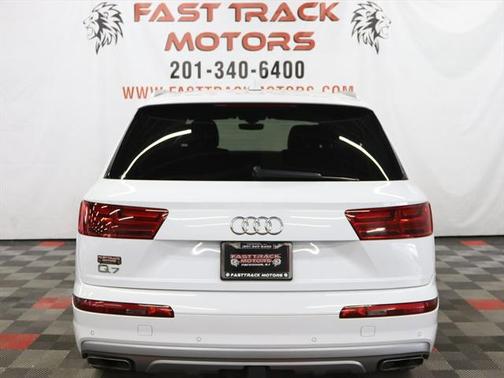 2019 Audi Q7 45 Premium Plus