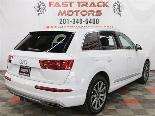 2019 Audi Q7 45 Premium Plus